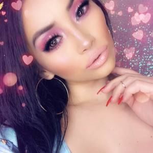 Meet your Posher, Tina